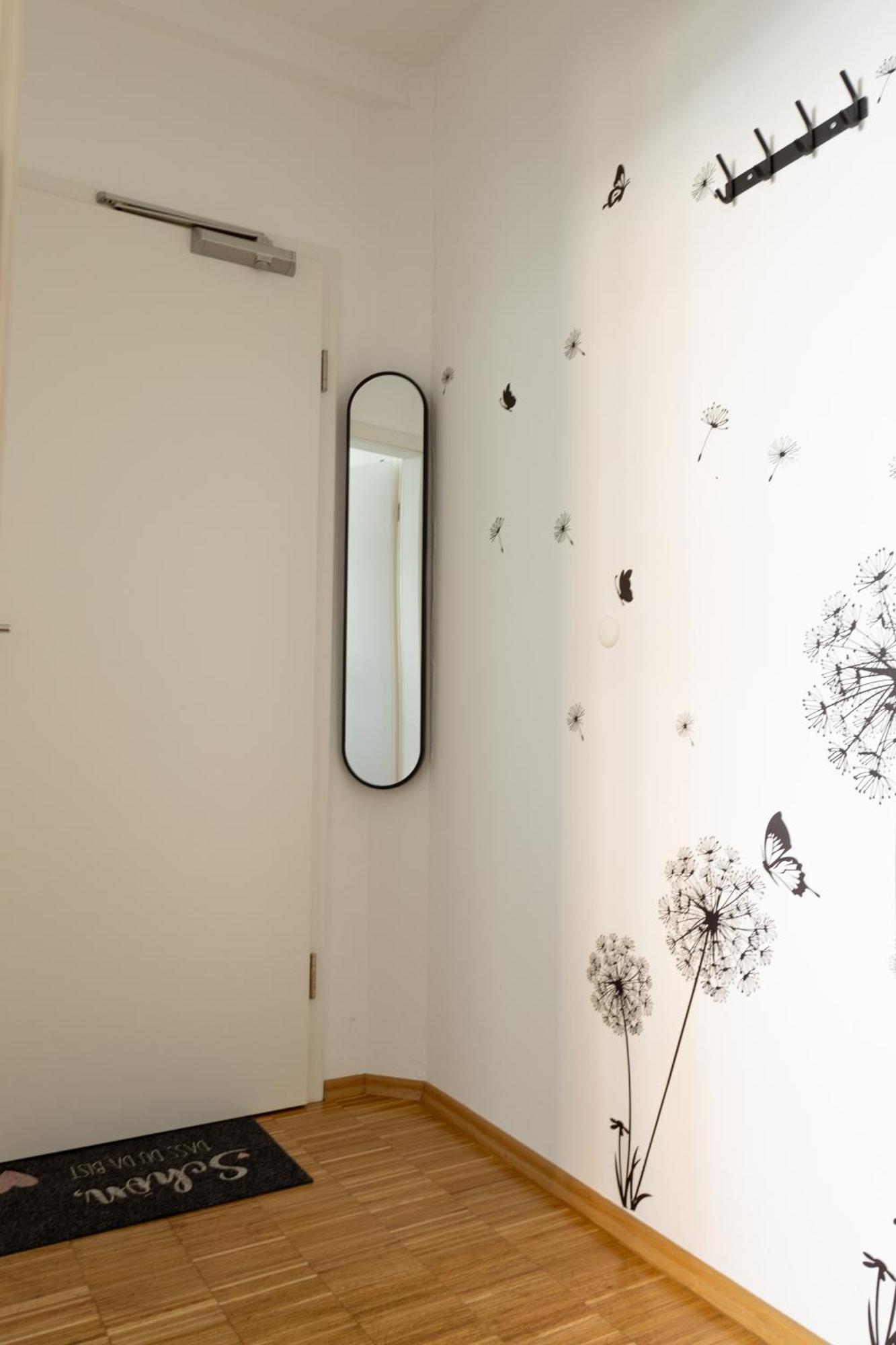 Ein Gemuetliches Studio Mit Netflix Im Zentrum Bahnhofsnaehe Coburg Luaran gambar
