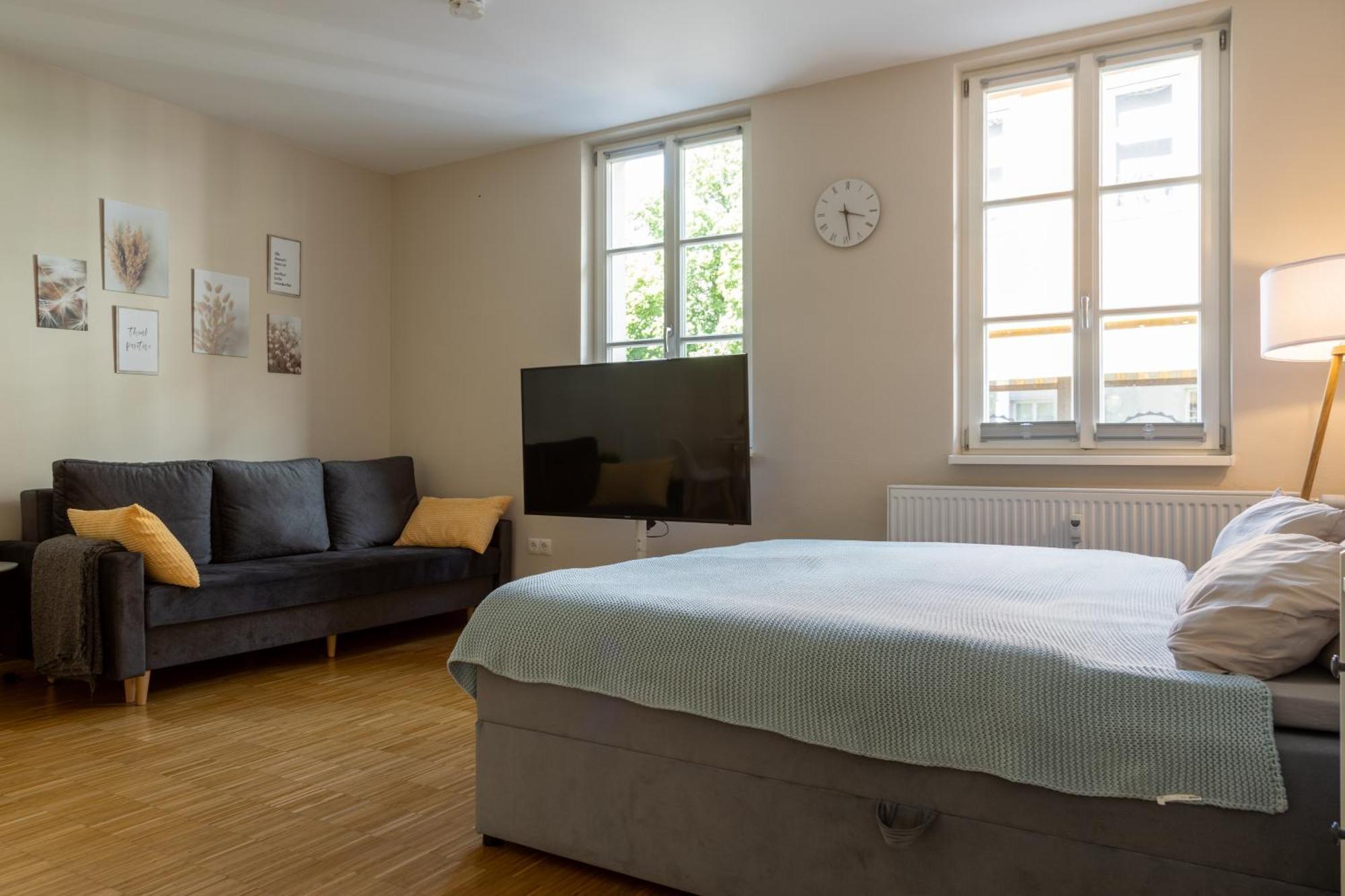 Ein Gemuetliches Studio Mit Netflix Im Zentrum Bahnhofsnaehe Coburg Luaran gambar